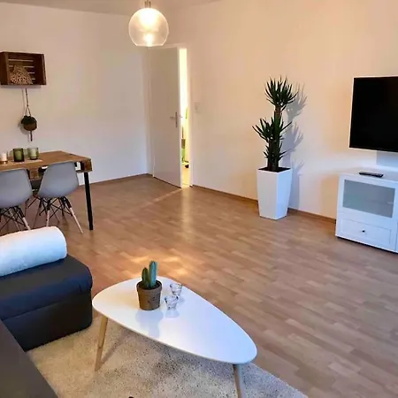 Lejlighed 3 Zimmer-wohnung Mit Balkon Und Garage *