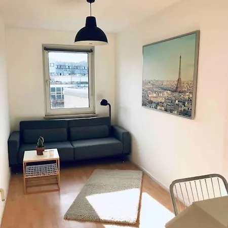 3 Zimmer-wohnung Mit Balkon Und Garage *