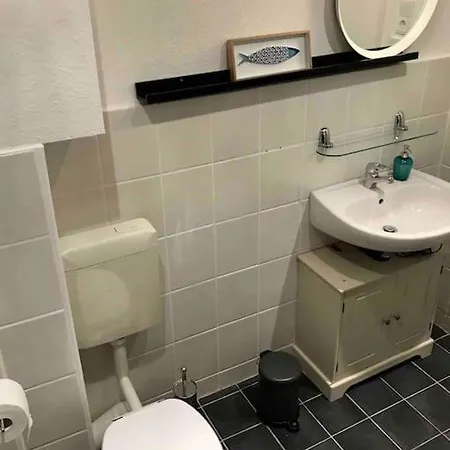 3 Zimmer-wohnung Mit Balkon Und Garage *